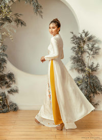 White And Gold Bridal Ao Dai | Vietnamese Traditional Bridal Dress (#PHOENIX) - Dream Dresses by P.M.N.