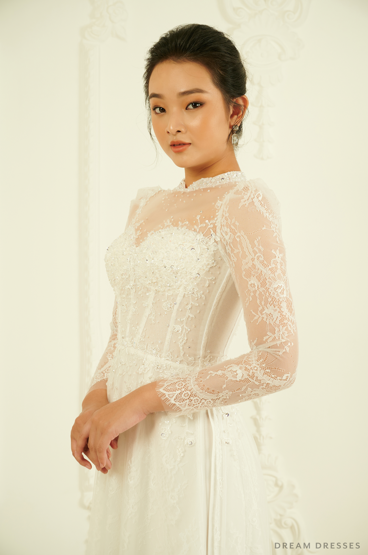 White Bridal Ao Dai | Lace Vietnamese Wedding Dress (#ILARIA)
