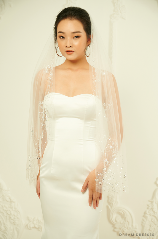 Beaded Fingertip Veil (#Livia) - Dream Dresses by P.M.N.
