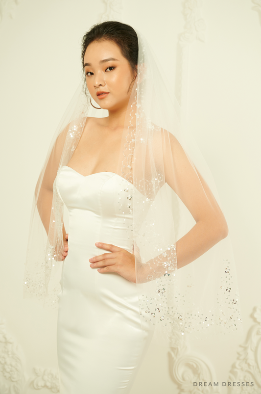 Beaded Fingertip Veil (#Livia) - Dream Dresses by P.M.N.