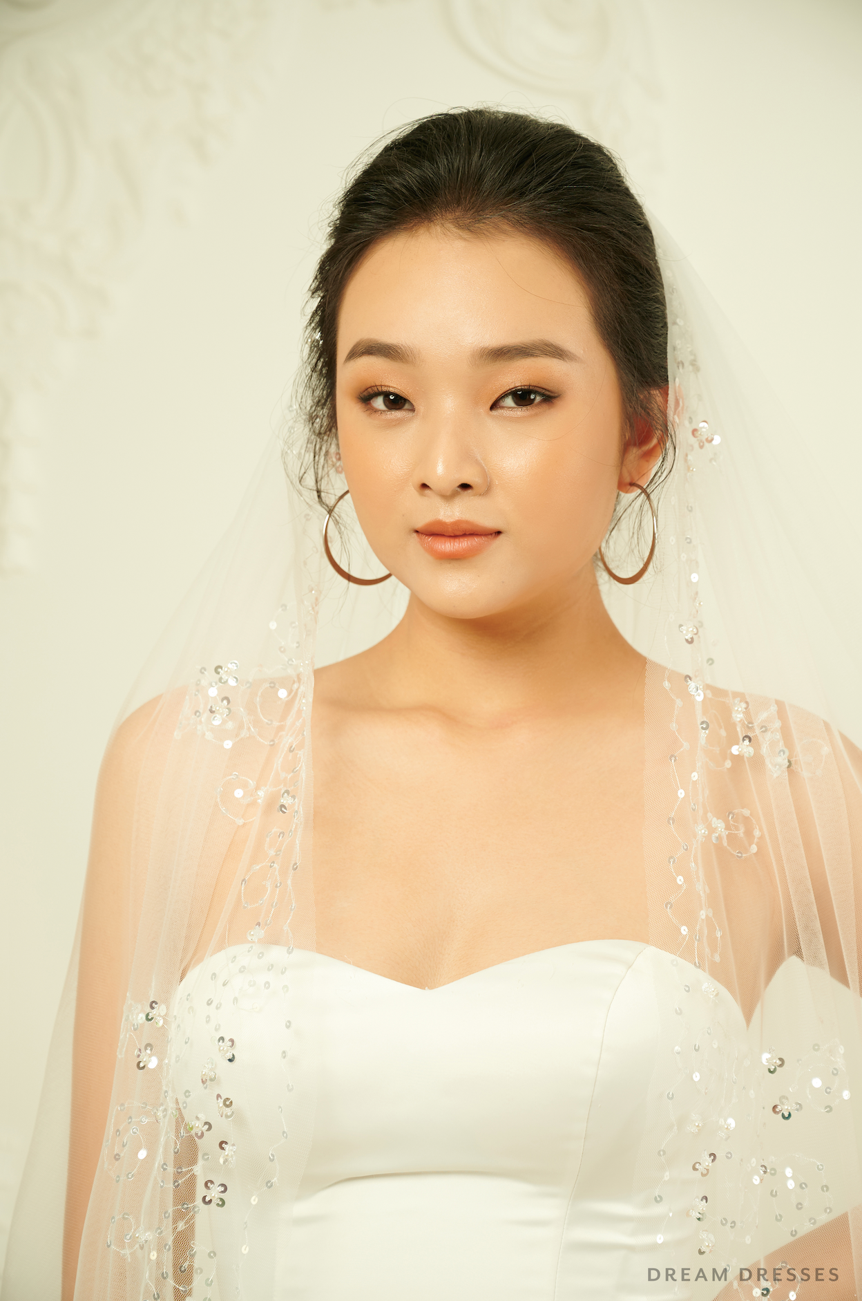 Beaded Fingertip Veil (#Livia) - Dream Dresses by P.M.N.