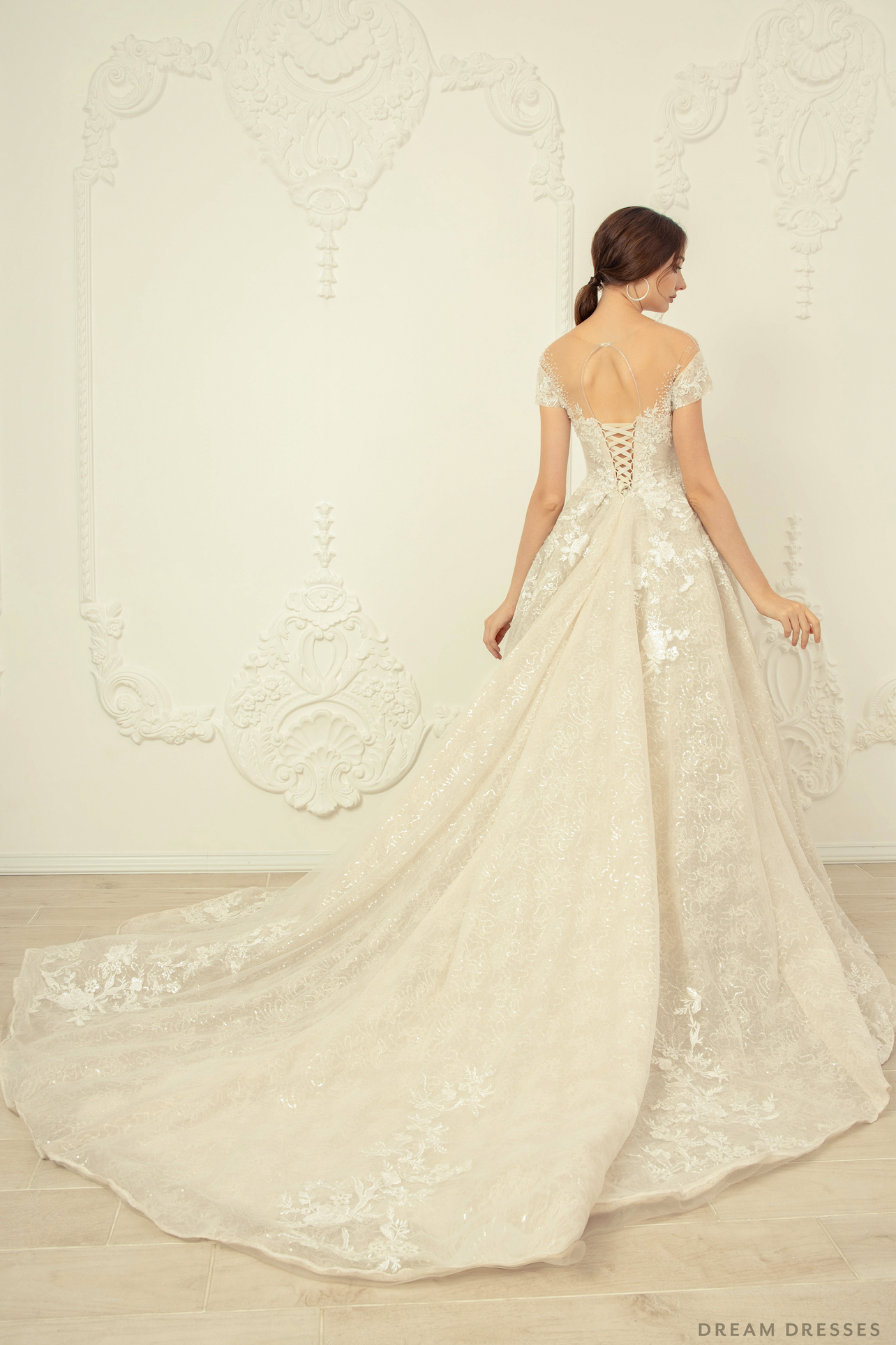 Illusion Neckline Ball Gown Wedding Dress (#VENEZIA)