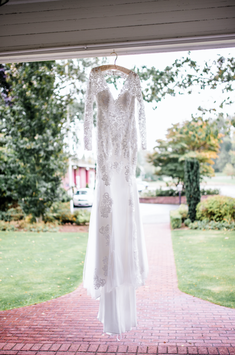 Long Sleeve Wedding Dress with Keyhole Back (#Stacie)