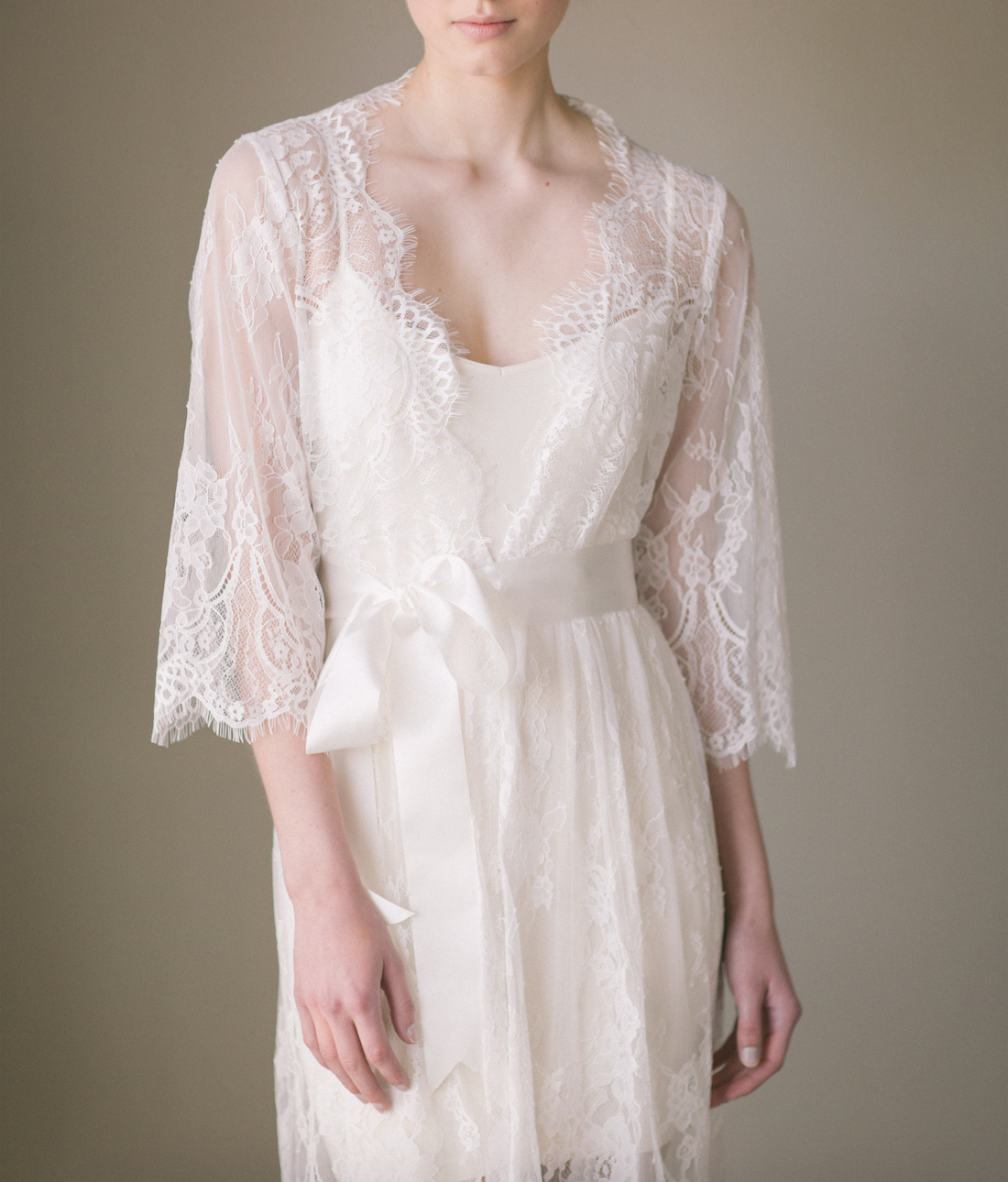 Lace Bridal Robe Isabella | DreamDresses Lace Bridal Robe Isabella | DreamDresses