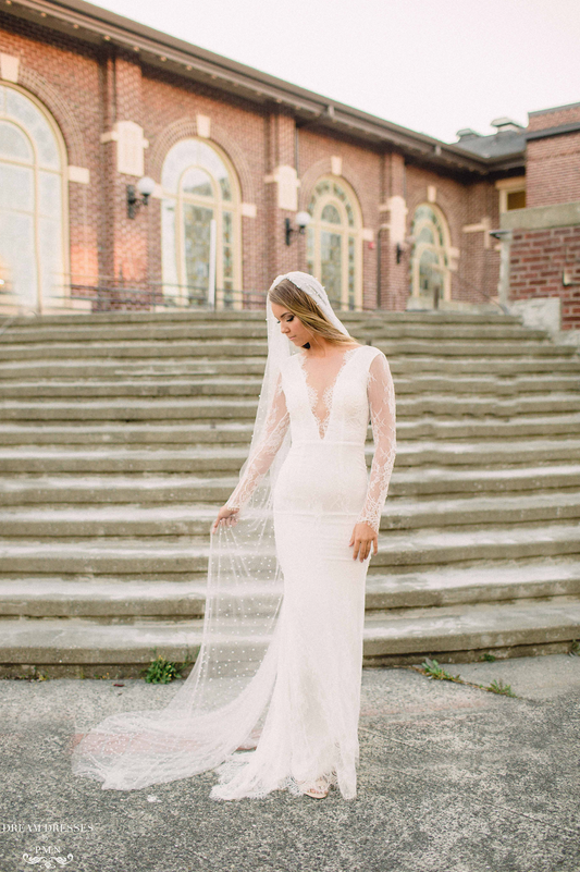 Chapel Pearl Veil (#Flora) - Dream Dresses by P.M.N.