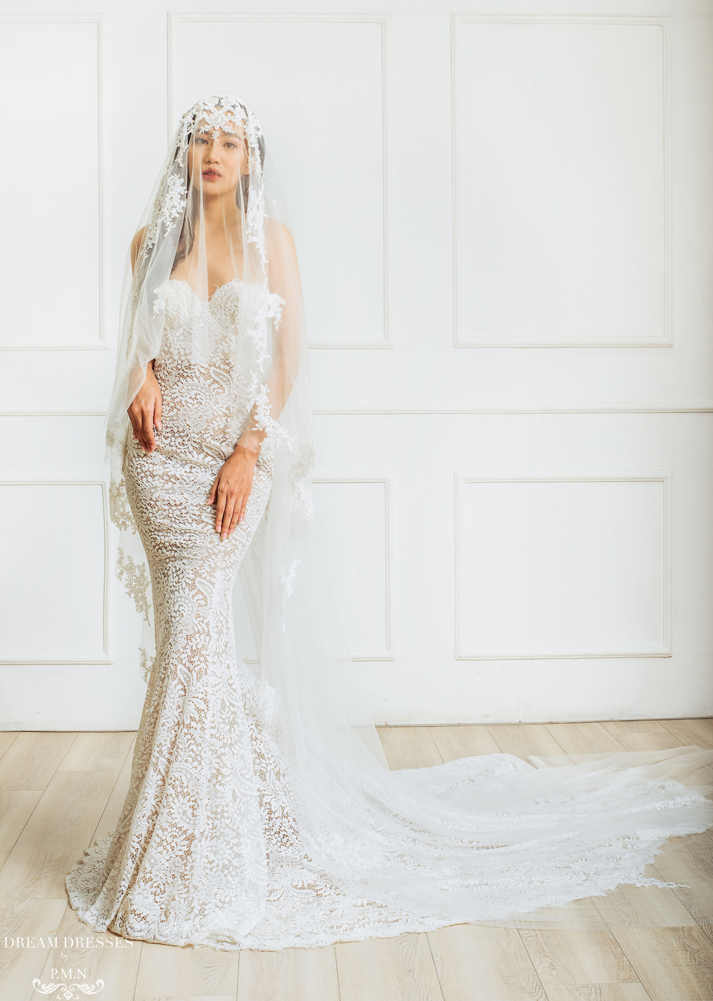 DreamDress By PMN Meliza Old Hollywood Glamour Wedding Veil Tulle Lace Applique Fully Hand-Applied Beaded | Size: Cathedral