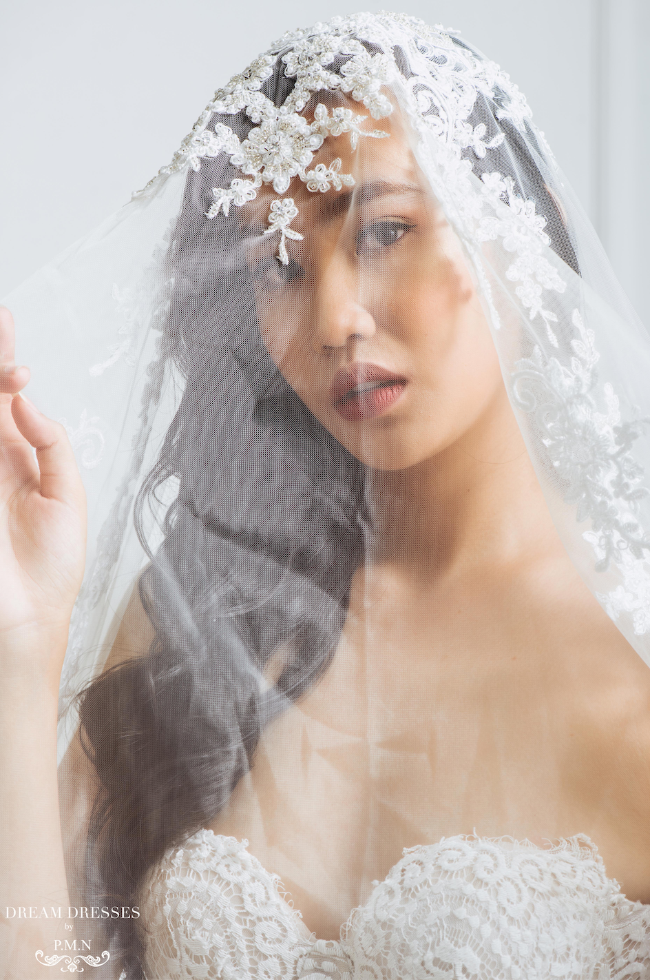 Old Hollywood Glamour Inspired Bridal Veil (#Meliza) - Dream Dresses by P.M.N.