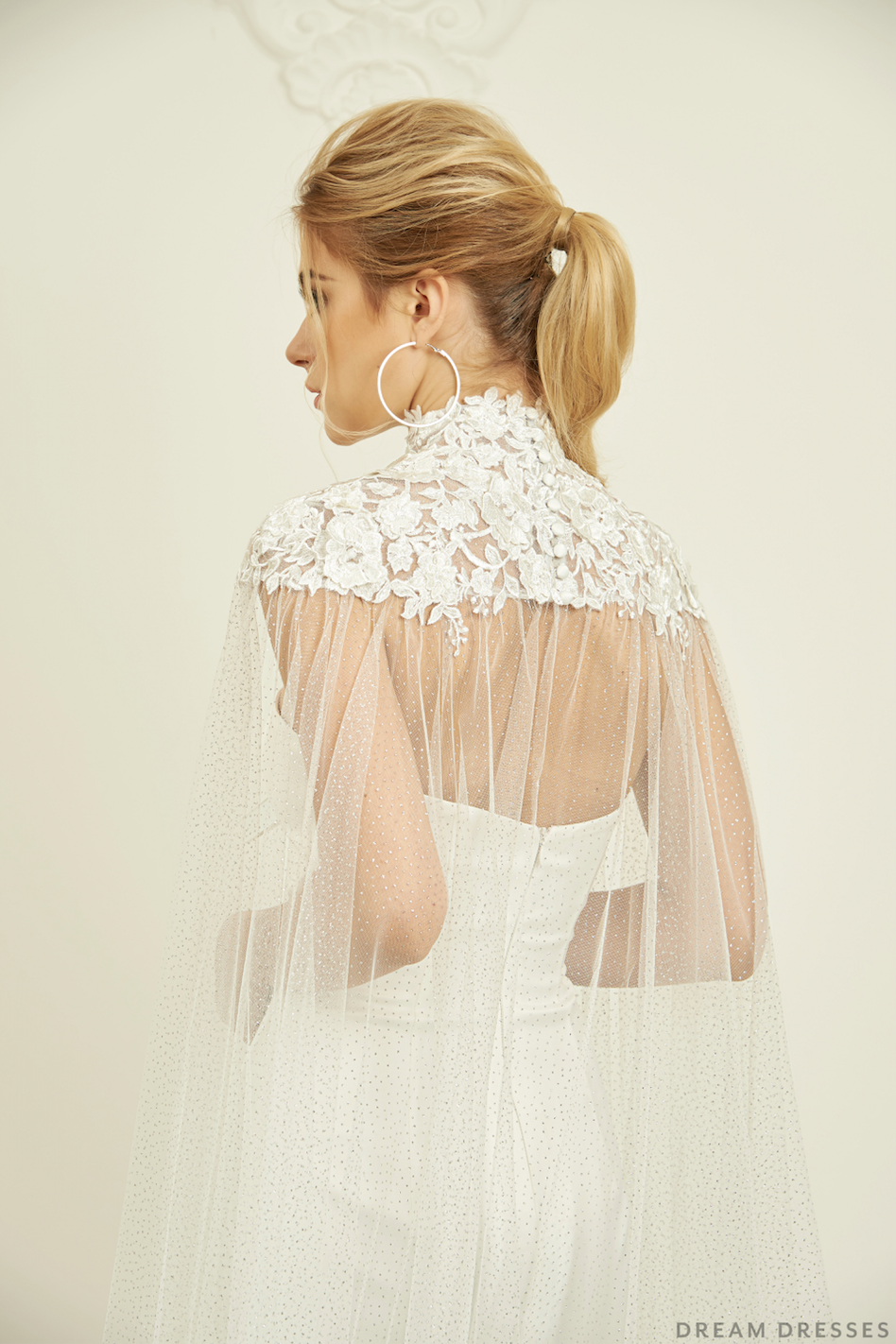 Lace Bridal Cape Veil (#GIANNA) - Dream Dresses by P.M.N.