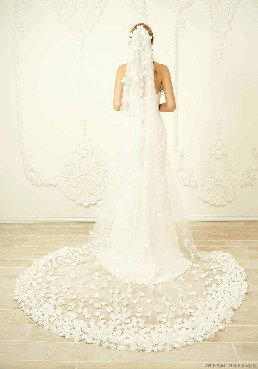 Cathedral 3D Floral Veil (#Enrica) - Dream Dresses by P.M.N.