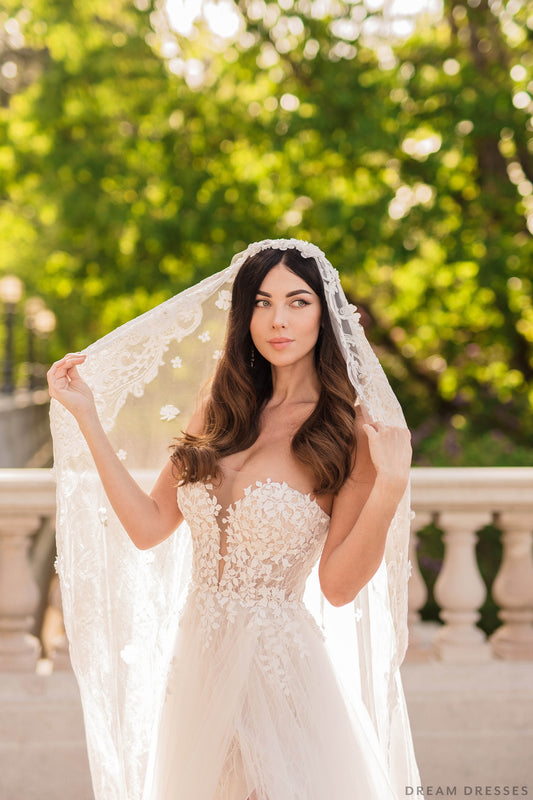 Mantilla Lace Veil (#Tyana) - Dream Dresses by P.M.N.