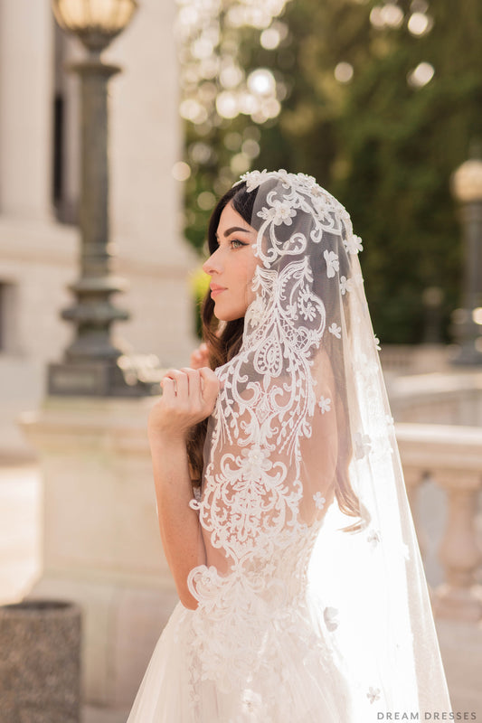 Mantilla Lace Veil (#Tyana) - Dream Dresses by P.M.N.