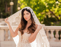 Mantilla Lace Veil (#Tyana) - Dream Dresses by P.M.N.