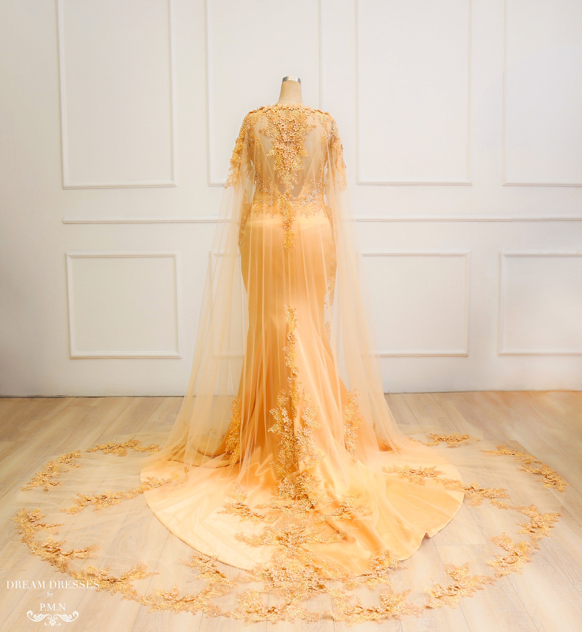 Lace Bridal Cape Veil (#BETHA) - Dream Dresses by P.M.N.