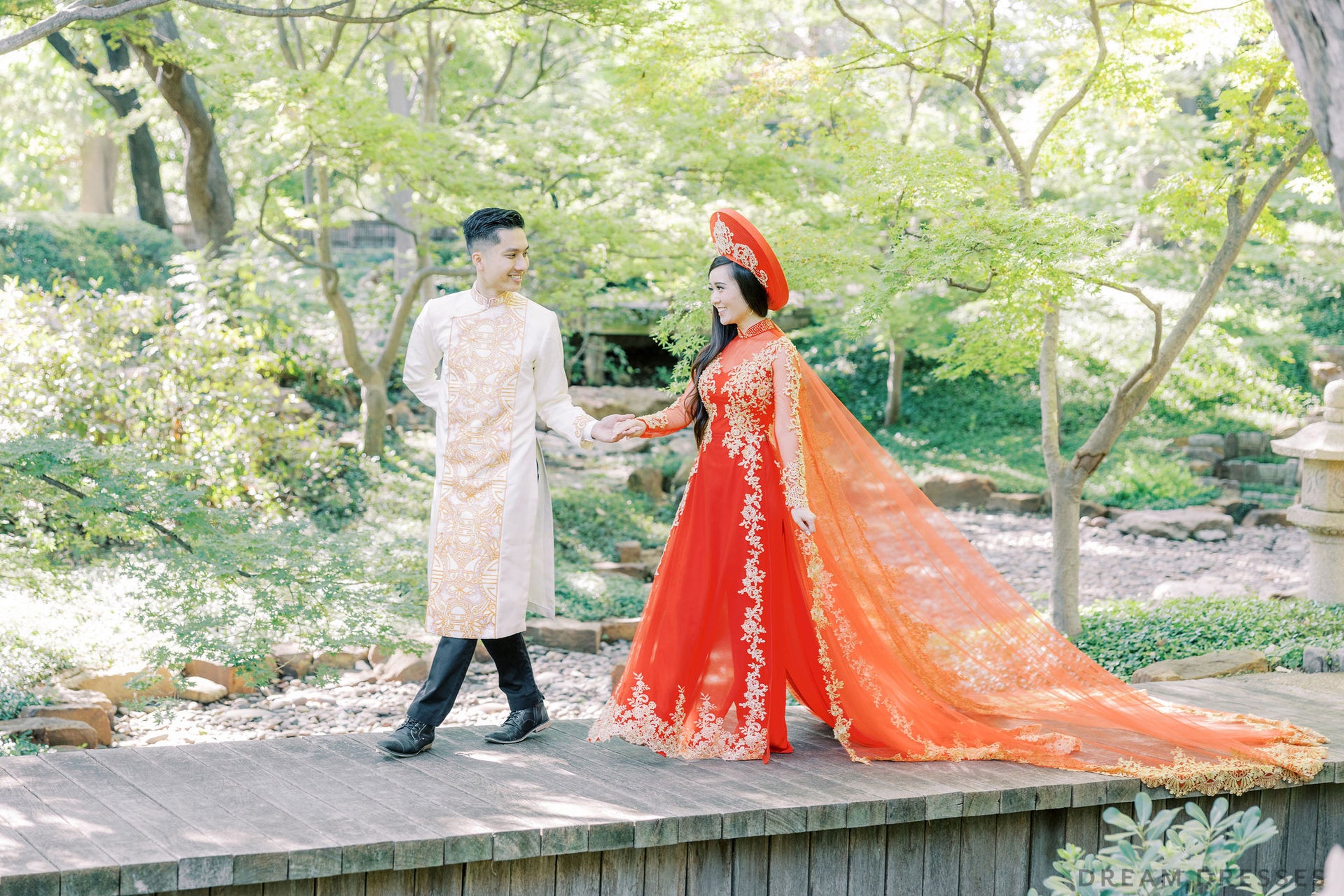 Red Ao Dai Cape | Vietnamese Lace Bridal Ao Dai Cape (#TEMA) - Dream Dresses by P.M.N.