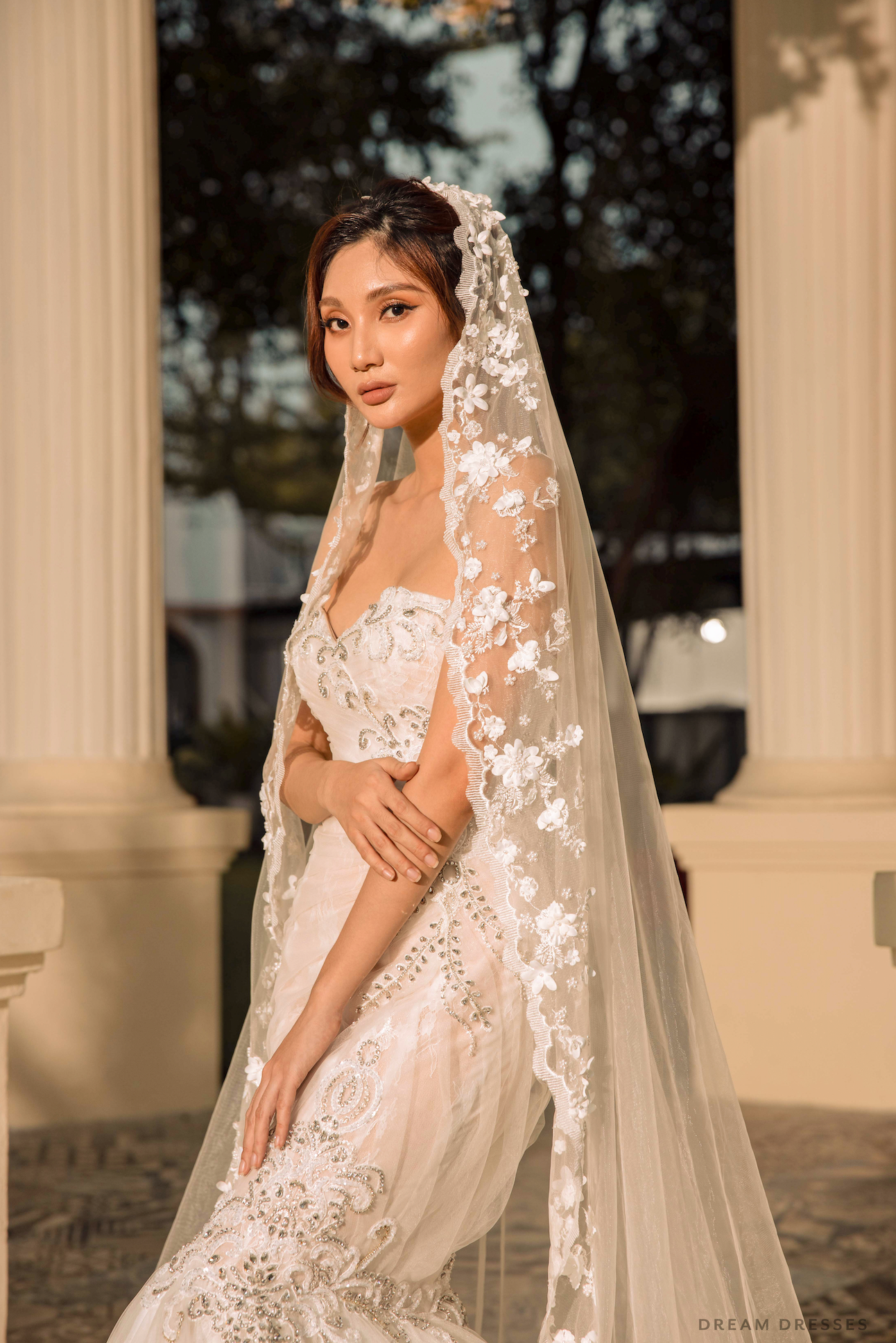 Cathedral Mantilla Floral Veil (#Lisanne) - Dream Dresses by P.M.N.
