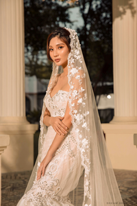 Cathedral Mantilla Floral Veil (#Lisanne) - Dream Dresses by P.M.N.