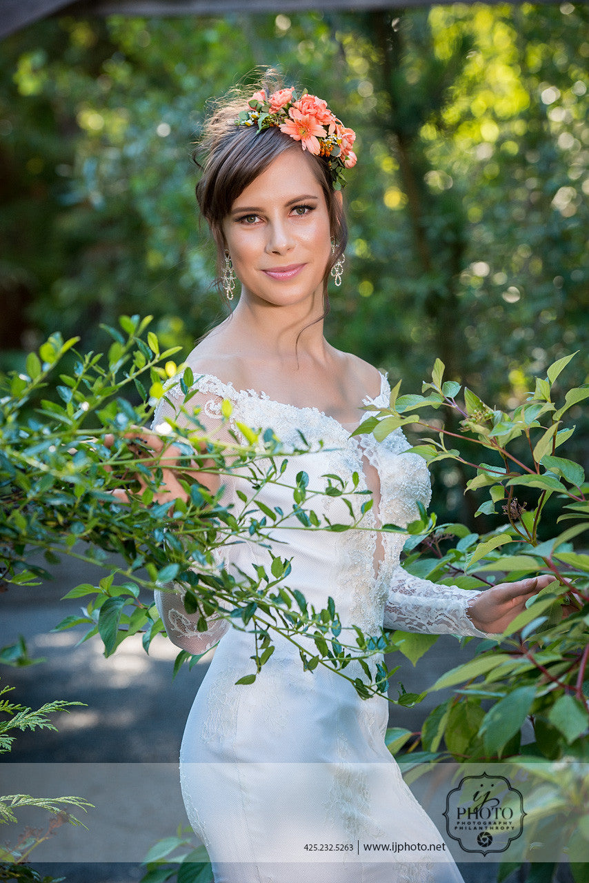 SAMPLE SALE / Long Sleeve Sheath Wedding Dress (#Anita)