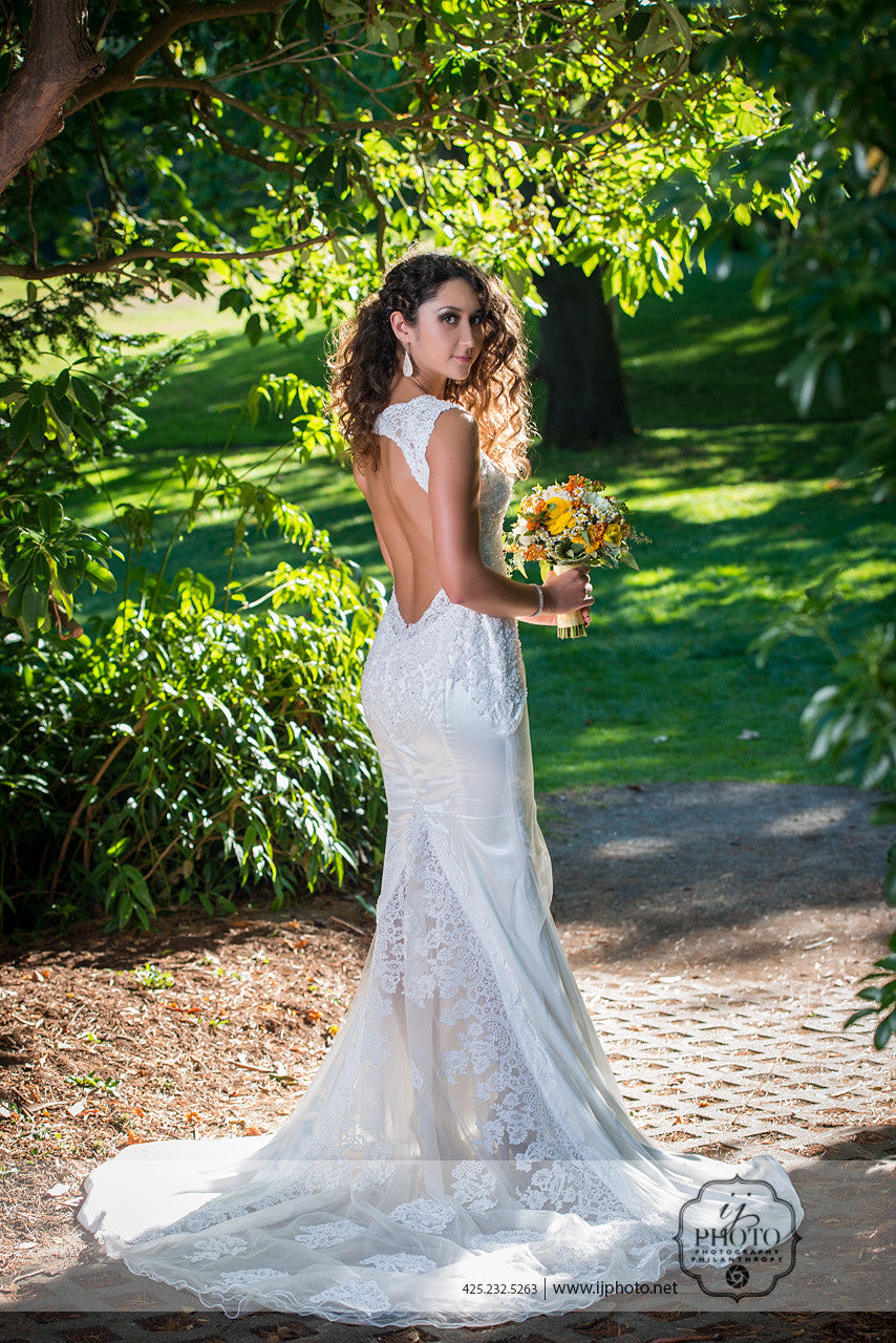 DreamDress By PMN Cahira Fit-N-Flare Wedding Dress Gown Scalloped V-Neck Keyhole Back Floral Beaded Lace Applique Embellishment Chapel